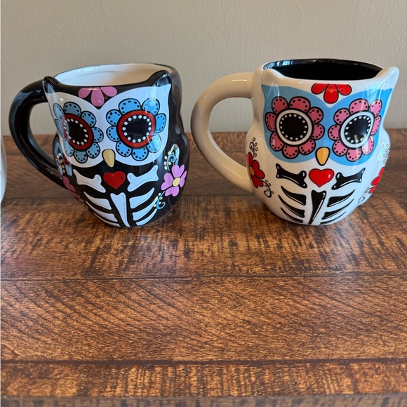 CrackerBarrel Exclusive Stoneware Dias de las Muertos/ Day Of The Dead Owl Mugs - Picture 1 of 13